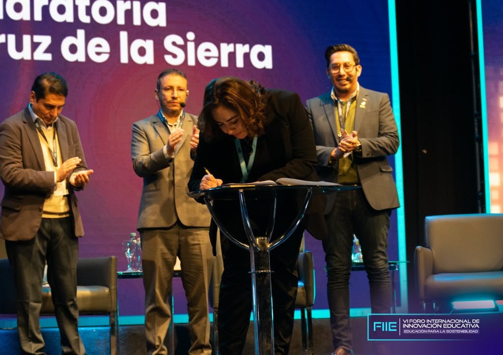 Redefiniendo la Educación en Bolivia